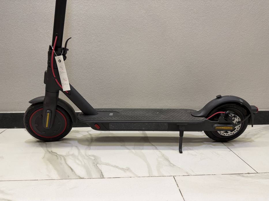 Продам электросамокат Xiaomi