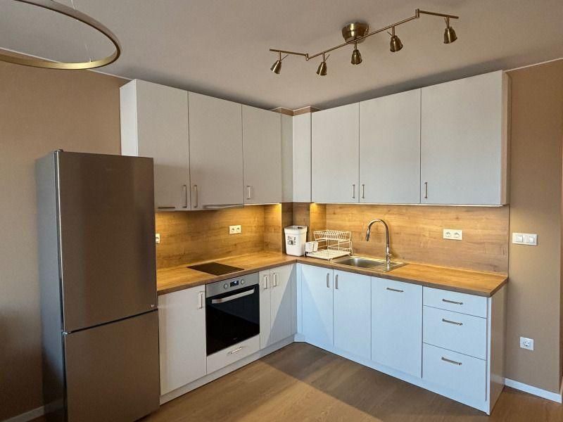 Дава се под наем Двустаен апартамент в София, Бояна - 70 кв.м за 746.64 € - Снимка #3