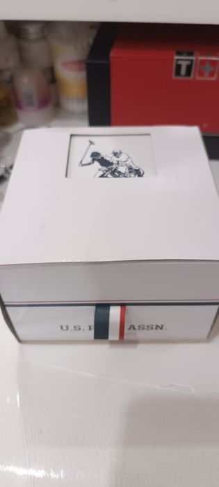 Продам часы парные