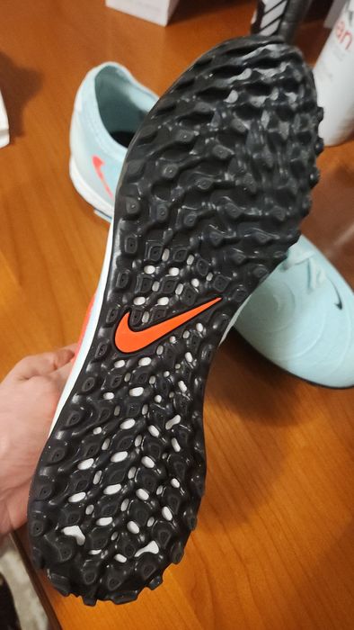 Футбольные сороконожки новые последняя модель