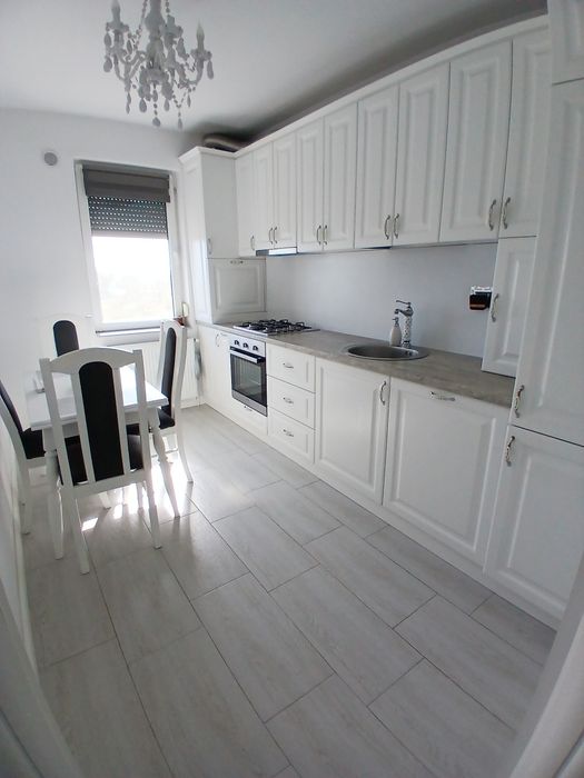 Apartament cu 4 camere