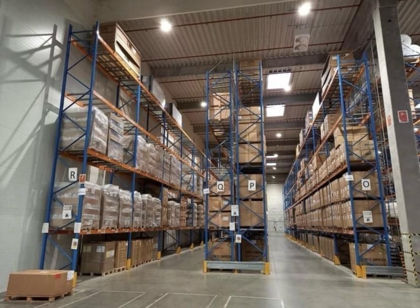 Rafturi metalice de vanzare  + cuti metalice pliabili