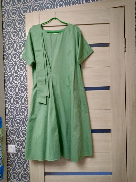 Платье новое 48р