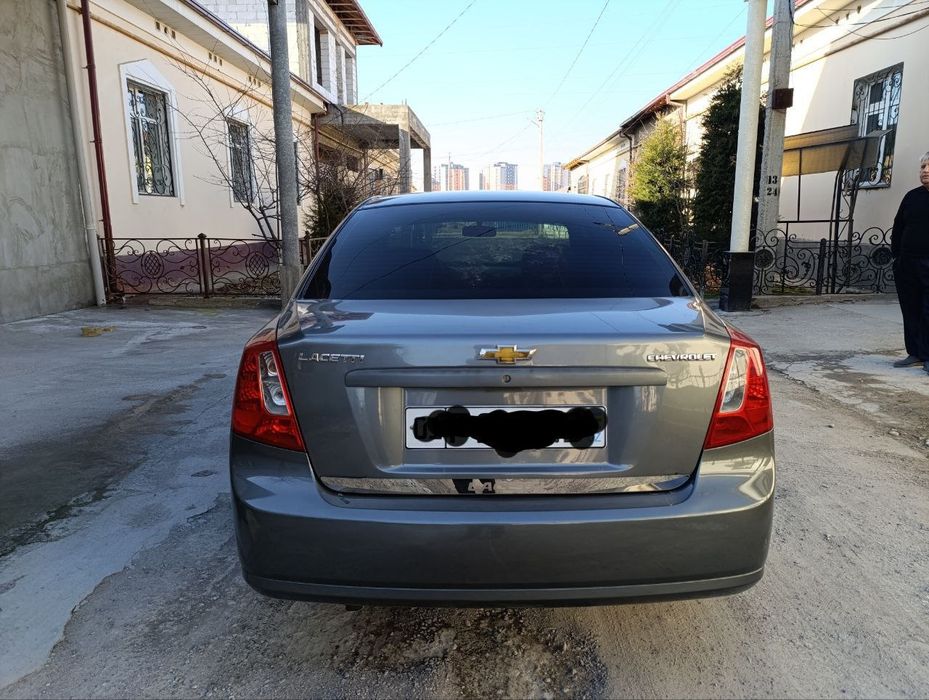 Jentra 2015 sotiladi srochno 250000 ming yurgan 1 pozitsiya yevro