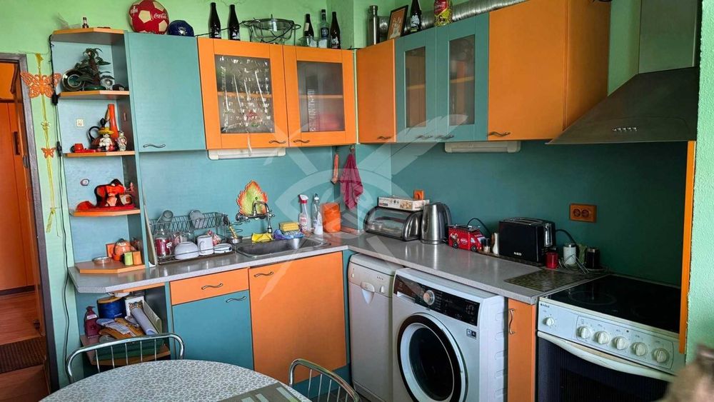 Продава се Двустаен апартамент в София, Света Троица - 65 кв.м за 3385 €/кв.м - Снимка #2