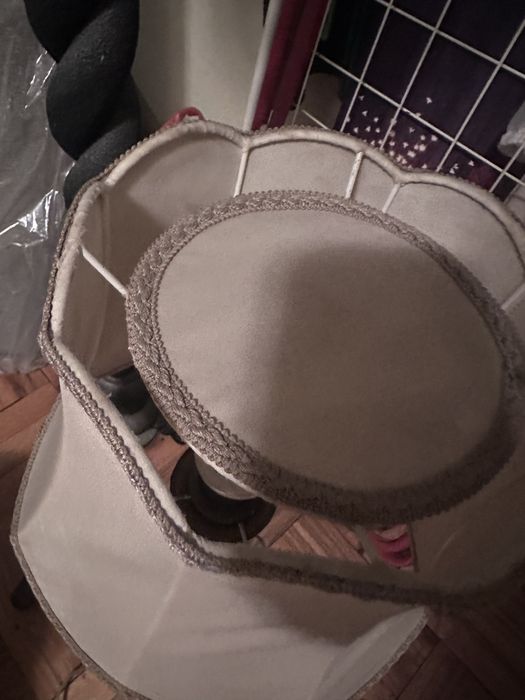 Настолна лампа с мрамор, без забележки