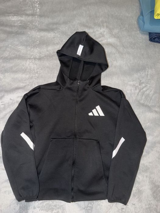 Спортен комплект Adidas