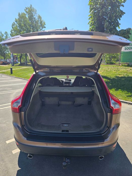 Volvo XC 60 2010 AWD