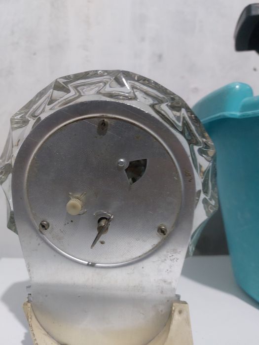 Продам антиквариат часы Маяк