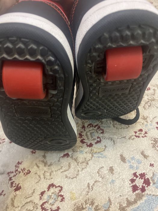 Heelys ролики кроссовки