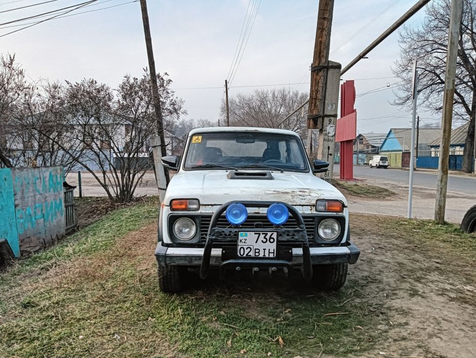 Продам Ниву . На полном ходу