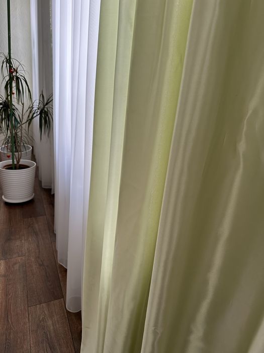 Продам шторы атласные