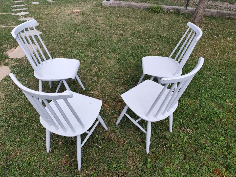 Set de 4 scaune din lemn
