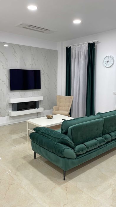 Proprietar vând penthause mobilat cu 4 camere, 101 mp