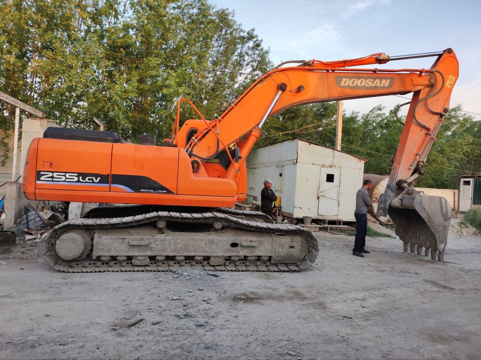 Экскаватор сотилади, Doosan 255LCV