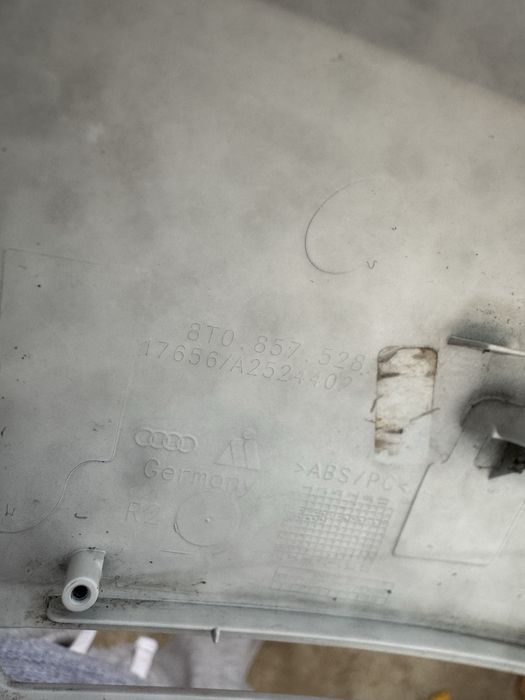 Grilă / Capace oglinzi / proiectoare Audi a4 b8