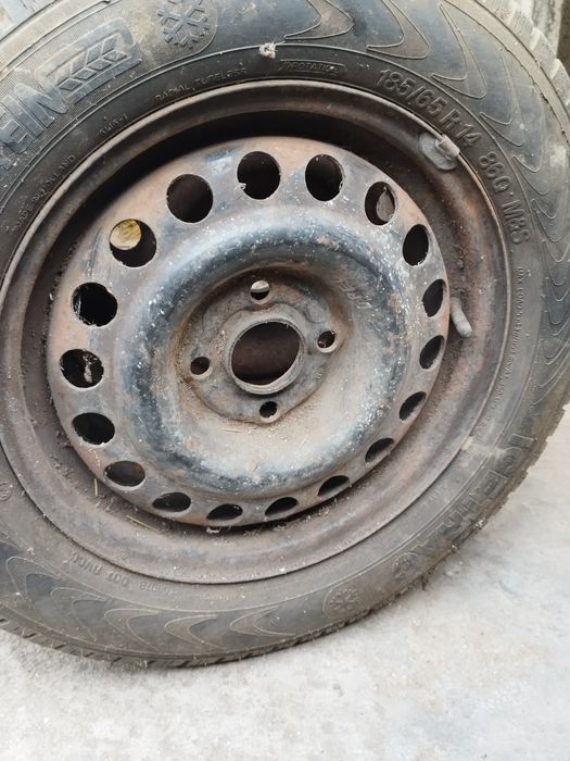 Резервна гума патерица