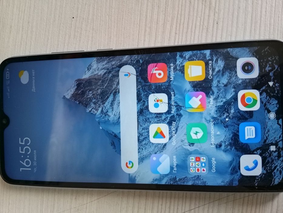 Смартфоны Оппо А18 и Редми 10А