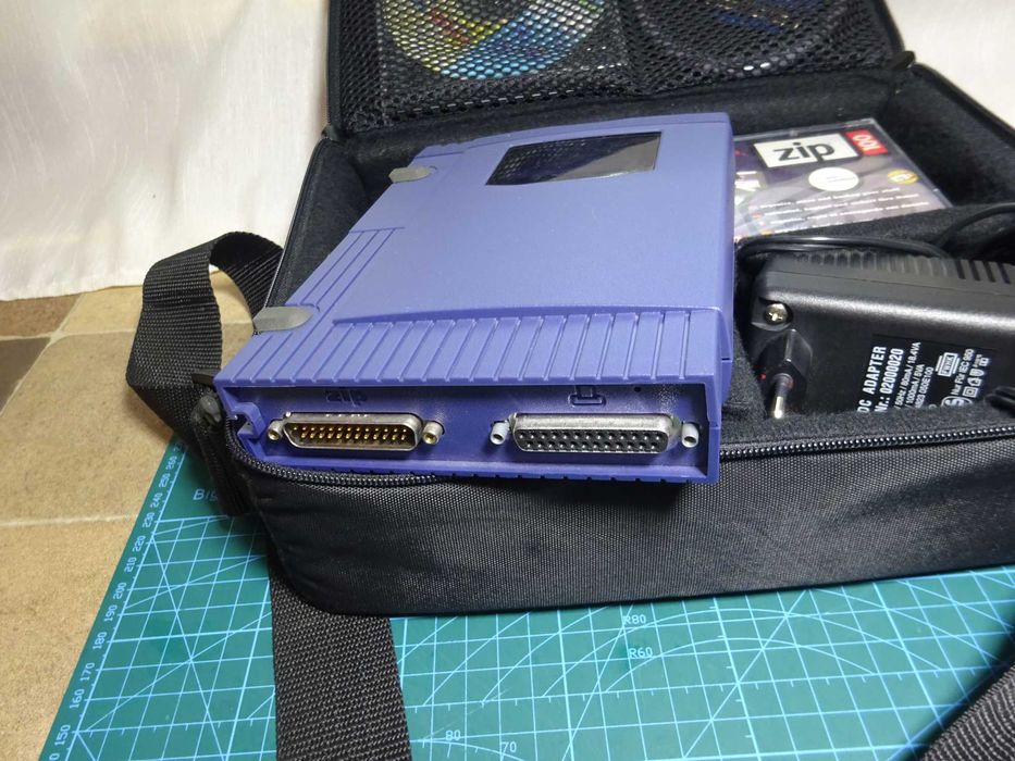 Unitate floppy externa iomega zip 100