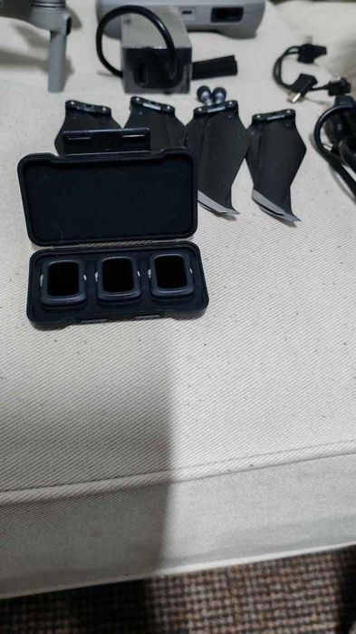 Drona DJI Mavic Air 2 Fly More Combo in stare foarte buna