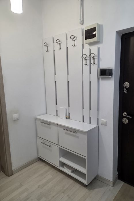 Mobilier hol (Cuier + Pantofar) - Alb, stare excelentă