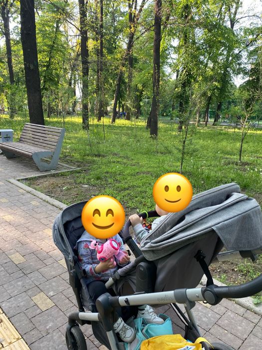 Продам коляску для двойни, погодок , близнецов