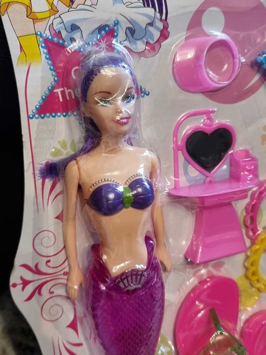 Papusa Barbie sirena cu accesorii si saboti fetite