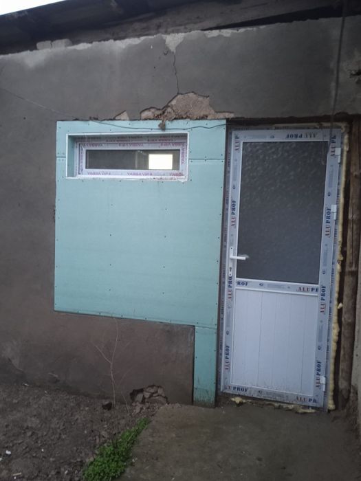 Янгийо'л центрида Уй сотилади