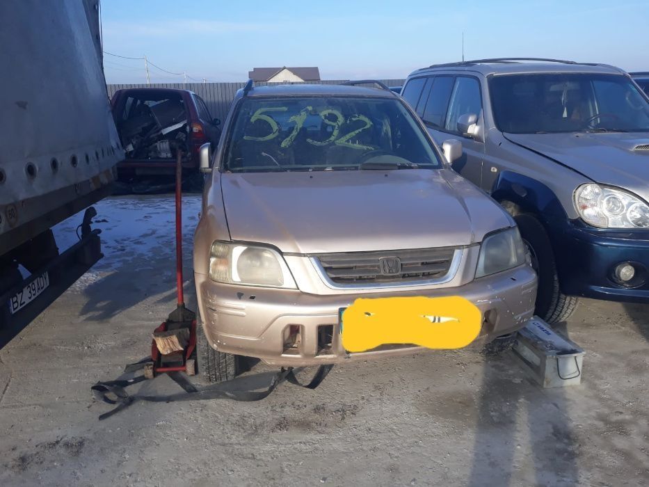 Dezmembrez Honda crv1 2.0b