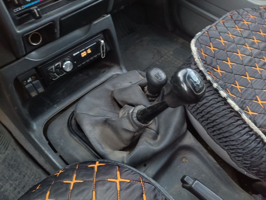 Продам машину опел фронтеро