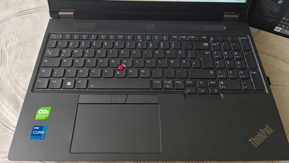 Laptop i7 64GB RTX Ada Workstation ThinkPad P16 Gen 2 1TB