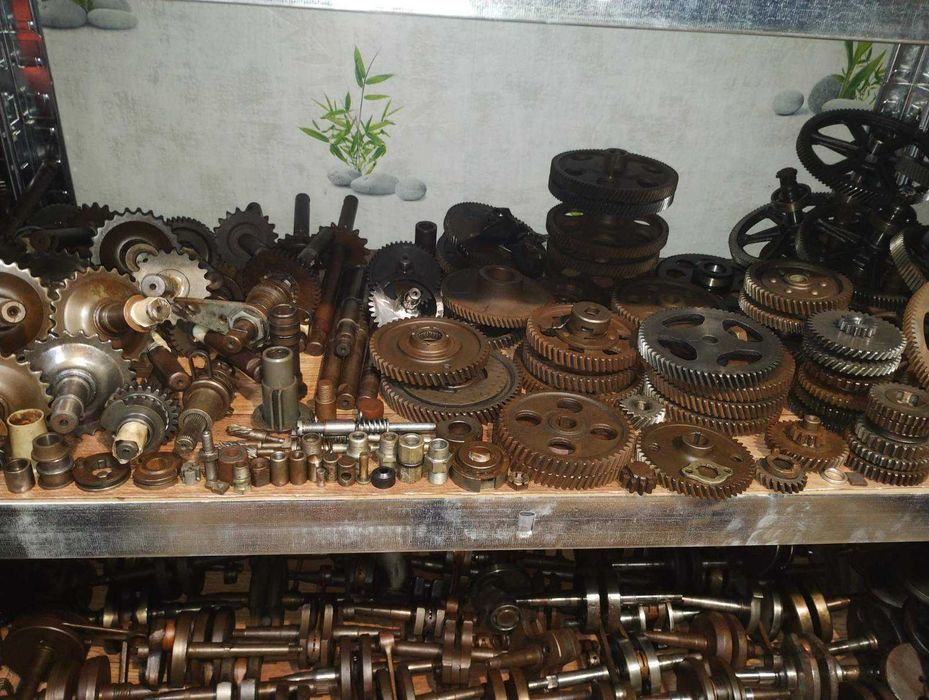 ангренажни зъбни колела, водещи зъбчатки за мотопеди на педали