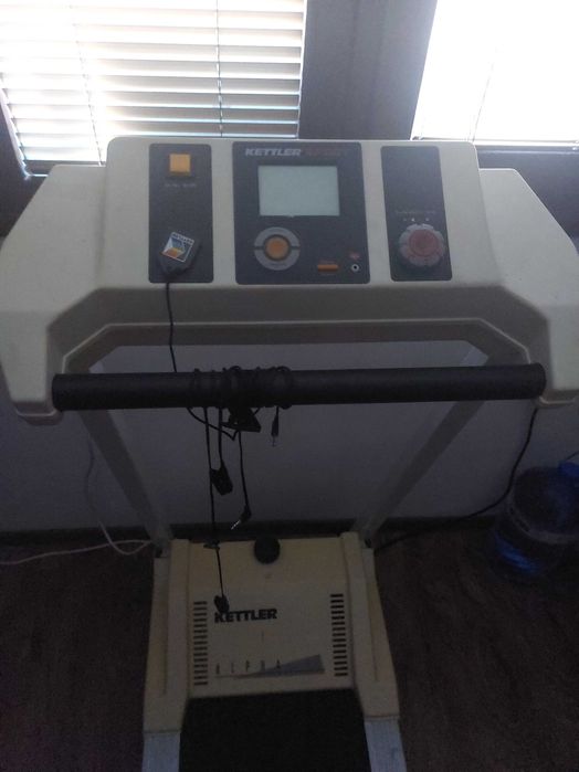 Бягаща пътека Кетлер