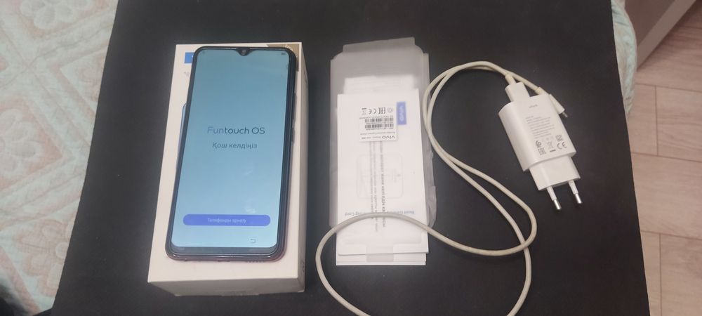 Продам телефон  VIVO Y12