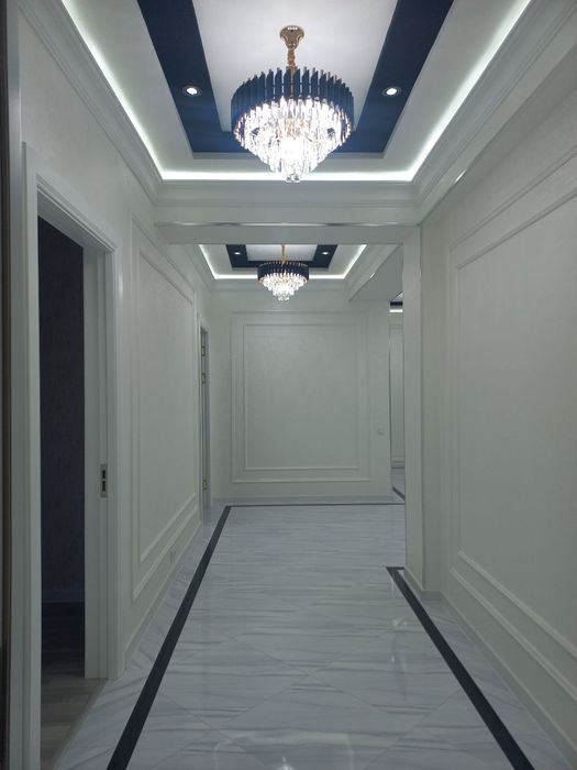 Oyoq fetishi (oyoqlar sandalda)