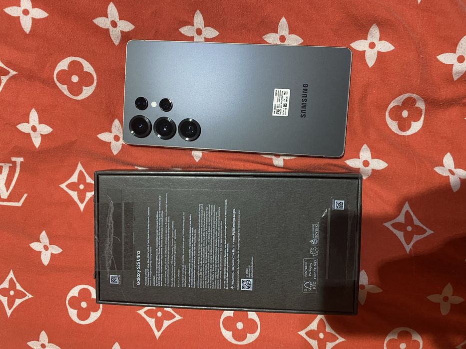 Samsung S25 Ultra 256GB Новый Срочно