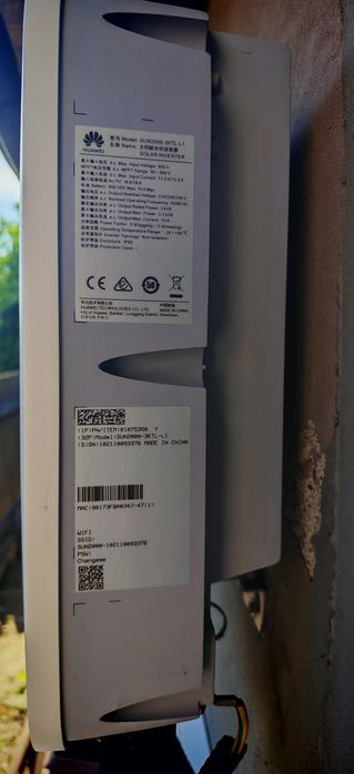 Se vând 2 INVERTOARE 3 KW Huawei