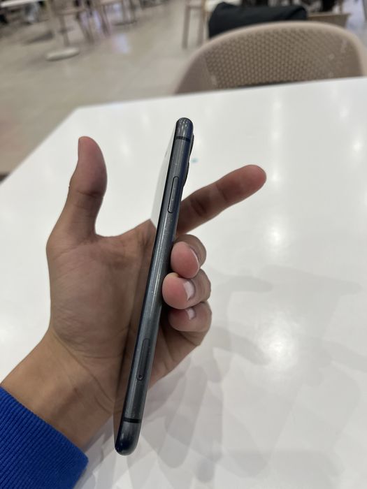 Продам iPhone 11 64 gb