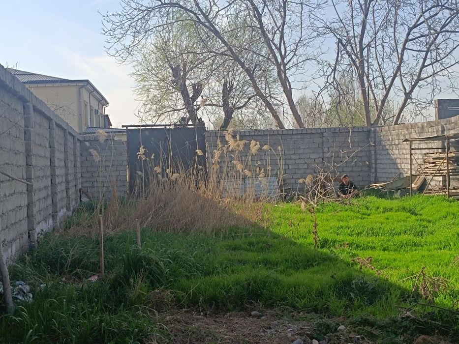 Бектемир туманида фуд сити якинида ер сотилади уч сотик фасад 10