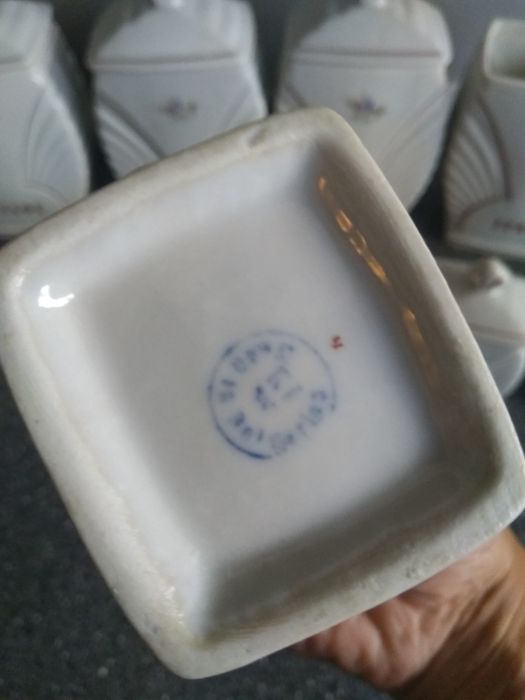 Стар ретро сервиз