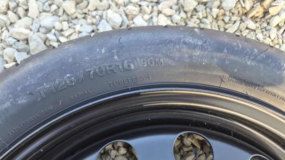 Патерица / Резервна Гума с Оборудване VW 16цола 5х112 цент.отвор 57.1