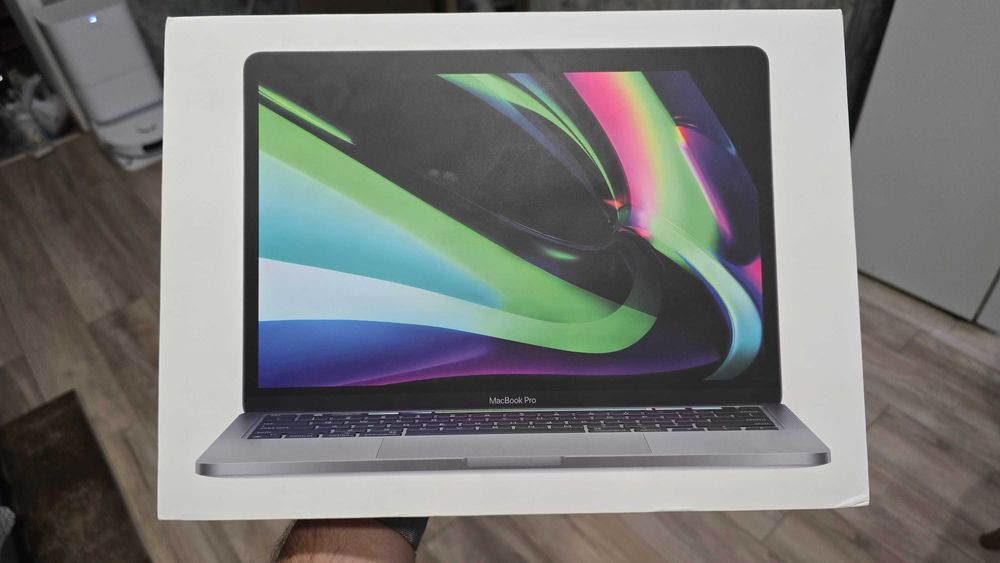 M1 MacBook Pro 13' [2020]