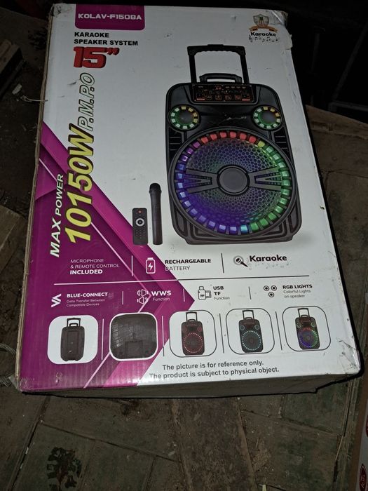 Boxă portabilă cu microfon