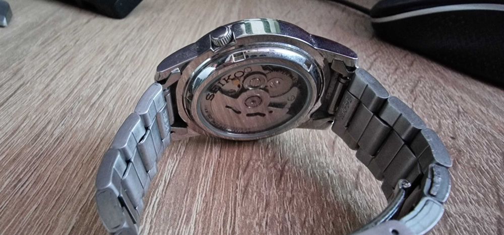 Superb ceas SEIKO 5 automatic