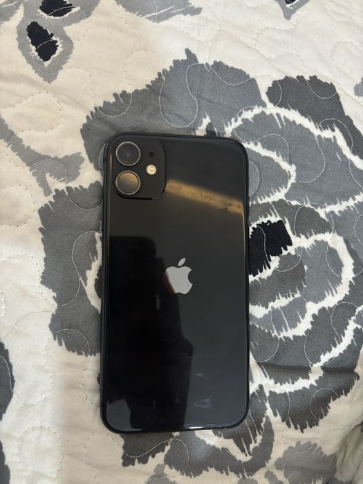 Айфон 11 черный б/у