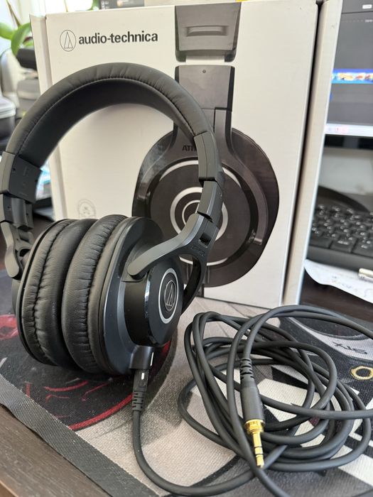 Audio-Technica ATH-M40X Студийни слушалки