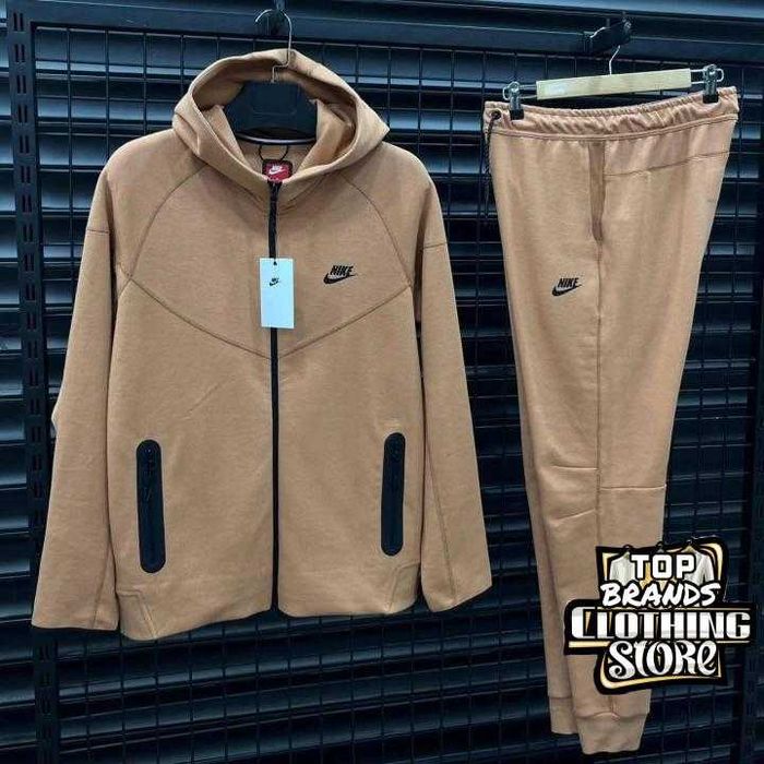 Nike Tech в различни цветове с опция за преглед и тест