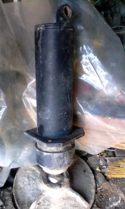 Гидроцилиндр пресса и  для производства