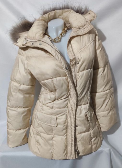 Geacă de iarnă cu glugă