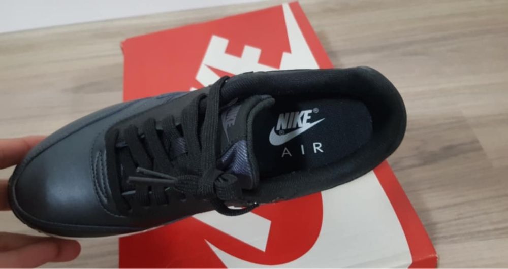 ОРИГИНАЛНИ! Дамски Nike Air Max 1 Ultra SE - 38 номер